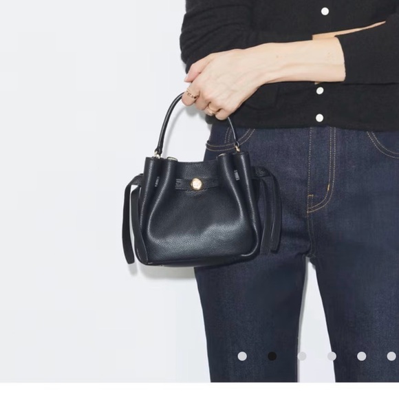 Tory Burch Handbags - Tory Burch Elegant Black Leather Crossbody Bag